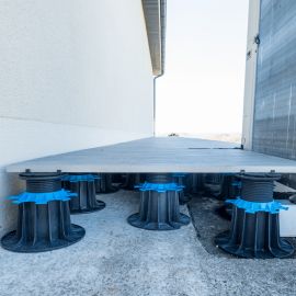 Base de montaje 140/230 mm para terraza de losas Jouplast