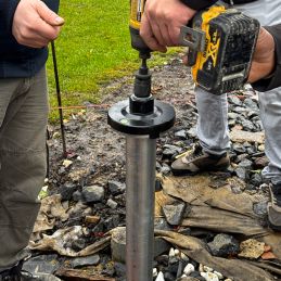 WEASYHEAD Zentralschraube für Fundamentpfähle - Weasyfix