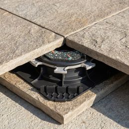 Self-leveling pedestal for paving terrace H40/55 mm - CLEMAN range - Jouplast