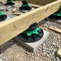 Adjustable wooden terrace pedestal 40/60 mm - ESSENTIEL range - Jouplast