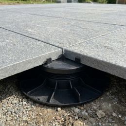Selbstnivellierendes Stelzlager für Plattenterrassen 29-39 mm - ESSENTIEL-Reihe - Jouplast