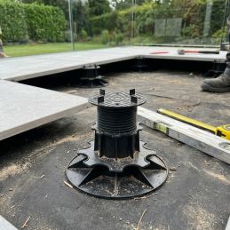 Embase plot de terrasse réglable - 140-170 mm - Solidor