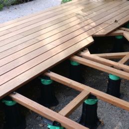 Plot terrasse bois autonivelant réglable 40 à 230 mm - Gamme Easio - JOUPLAST