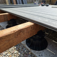 Rastrel: estructura de terraza de madera y composite | Plots Discount