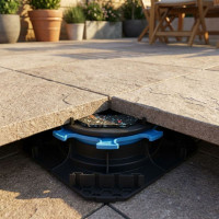 Plots de terraza Cleman Jouplast: soportes y accesorios para losas | Plots Discount